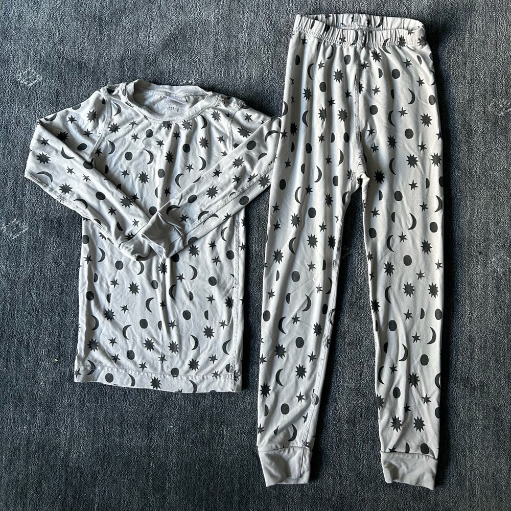 Hanna Andersson Gray Celestial Kids Pajama Set